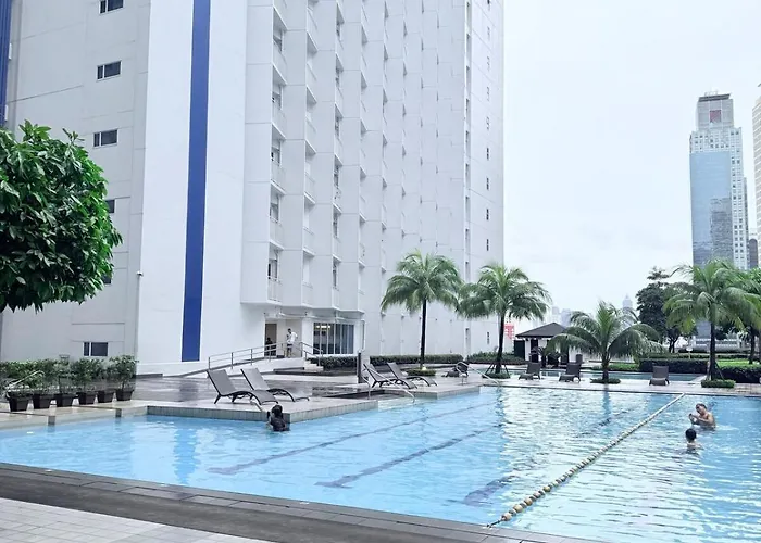 42nd Floor 2br With Amazing Views, Single Beds & 7 Pools Manila